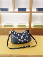 Lv Louis Vuitton official website synchronized high version crossbody shoulder b