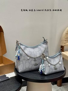 Airplane box Upgraded version! Paired with a chain pendant! Coach Laurel Hobo B