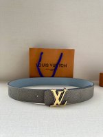 4.0mm wide: Imported lychee leather with embossed pattern, matching classic stai