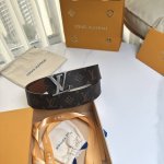 Louis Vuitton (Ddd) Full set packaging, 40mm width, genuine one-piece cast metal