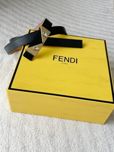 Fendi Fendi women's small waist width 2.0Cm top grain cowhide lining nubuck leat