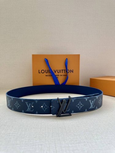 4.0 Width: New Lv Initiales Double-Sided Belt From The 2025 Spring/Summer Collec