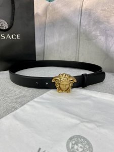 Width: 3.0 Cm Versace This Soft Leather Belt Features A 3D Medusa Waist Belt Buc