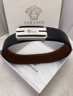 Versace: Original top-grain cowhide with snakeskin pattern, lined with top-grain