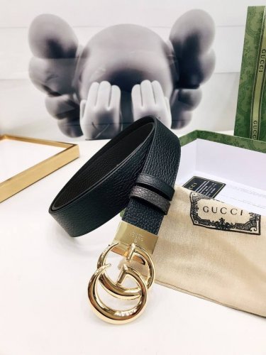 Gucci Double-Sided Leather Belt, Crafted From Woven Leather And Adorned With A G
