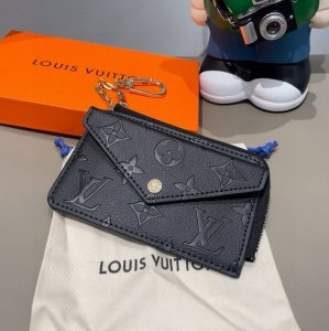 Exclusive New Arrival: LV Classic Monogram Card Holder, Bag Charm, Multifunction