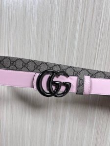 The Fall/Winter 2025 collection reinterprets the distinctive Gg Marmont series.