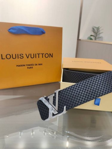 Special Louis Vuitton Men's Belt: Classic Authentic Quality, Paired With Premium