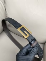 Lp The new 2025 Loro Piana casual shorts are an elegant take on the sportswear s