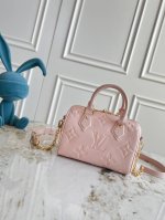 Exclusive Background: Top-Layer Chip Edition (M46875, Ice White/Pink, M58953, B