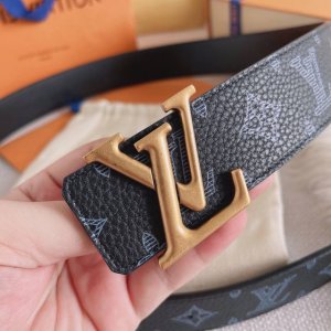 Special original fabric printed surface, lined with first layer calfskin bottom,