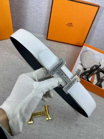 Synchronized Palladium-Plated Metal Belt Buckle. Elegant And Stylish, This Belt - Click Image to Close