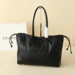 Celin*'s new tote bag features a drawstring design~ This year's large bags are a