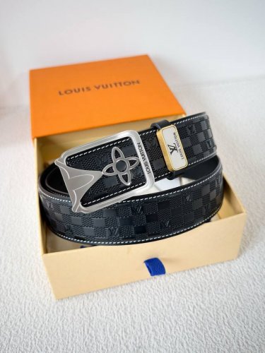 Product Name: Lv..Louis..Vuitton Belt Original Single Model: Hanging Buckle, Cla