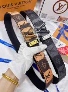 Belt: Lv..Louis..Top-grade original replica. Belt: 100% top-grain cowhide, guara