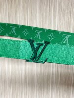 New for the season, the 40mm reversible belt features a soft green swastika on