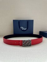 Width 3.5Cm This belt buckle features an Oblique Cosmo pattern metal plaque, cra