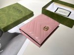 Gucci 435649 Color Black Pink Size 11X7 Gucci counter's latest card holder, made