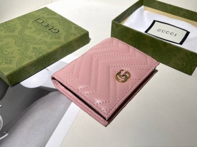 Gucci 435649 Color Black Pink Size 11X7 Gucci counter's latest card holder, made