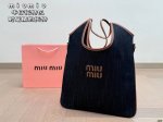 comes with a box Miu Miu denim tote bag A stylish tote Seeing the real thing, I