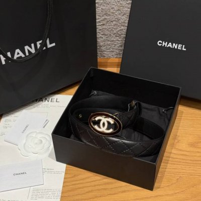 Chanel New Women's Belt Ddd. Features the classic metal double C logo, made of d
