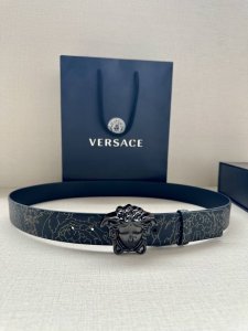 Width 4.0cm Versace leather belt with a three-dimensional La Medusa double-sided