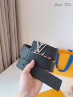 Lv belt width: 4.0cm. The latest series of counter synchronization, with exquisi