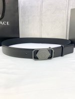 Width 4.0Cm Versaec This Fashionable Belt Is Made Of Soft Calf Leather And Decor