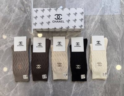 Special Packaging Chanel New Cashmere Embroidered Mid-Length Slouch Socks! Five