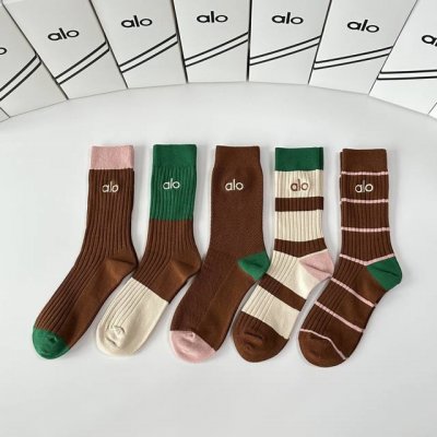 Special packaging for boutique items! Alo New Double-Needle Embroidery Mid-Lengt