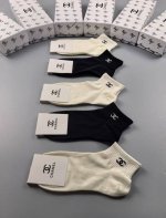 Special Offer: Chanel's new women's socks, five pairs per box, made of pure cott
