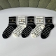 Special Packaging Gucci New Classic Mid-Length Socks with Accessories! Three pai