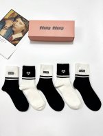 comes with packaging 5 pairs per box Miu Miu classic embroidered letter logo pu