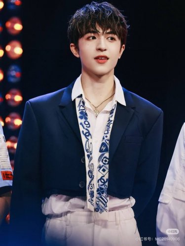 Chanel Twilly scarf is here, Chanel cartoon letters A real cutie, Everyone has