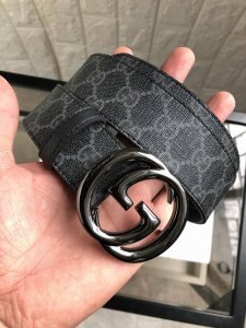 Gucci: Original fabric, top-grain calfskin lining, original buckle. Custom-made