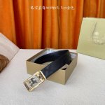 Burberry original imported calfskin, delicate and soft to the touch, paired with