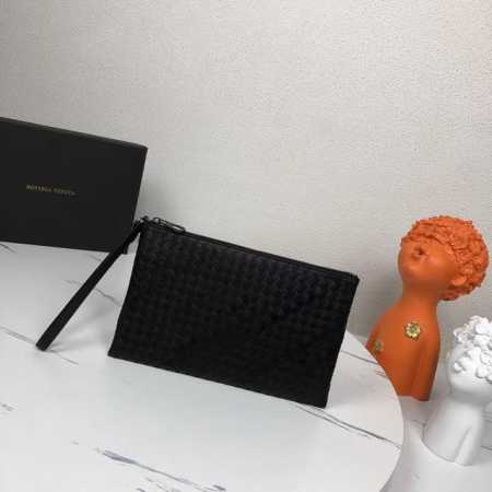 Medium size Bv men's clutch with box follows traditional craftsmanship, carefull - Click Image to Close