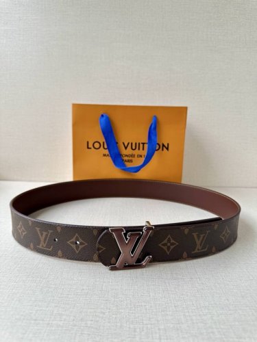 4.0 Wide Lv Dimension Double-Sided Belt combines creative heritage with a sleek