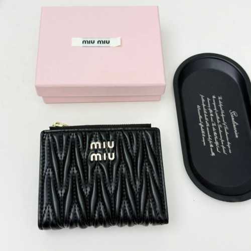 Miumiu 790 Color Black Pink Blue Size 11.5*10*3Miumiu counter's latest model! Co