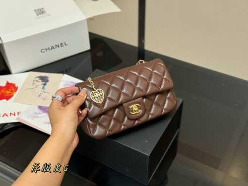 No box Chanel Heart Pearl Double C Bag Pendant It is really beautiful to the hea