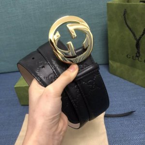 Comes with a complete gift box. Gucci original precision electroplated buckle,