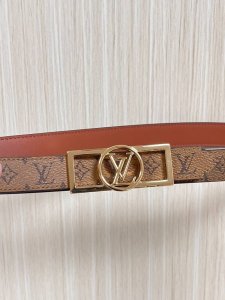 New seasonal style, 2.5mm wide double-pointed original 1:1 replica. One side is