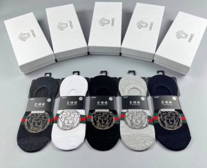 New Versace men's invisible boat socks, five pairs per box. Made of pure cotton,