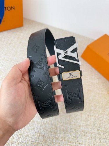 Product Name: Louis Vuitton Belt - Original Single Belt Model: Hook, Classic Pur