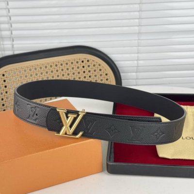 Louis Vuitton Lv, business casual, formal can be worn! 3.8Cm latest buckle head,