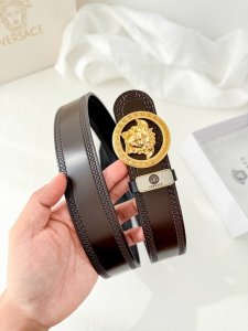 Product Name: Versace Original Belt/Leather Bag Model: Hook buckle, classic man