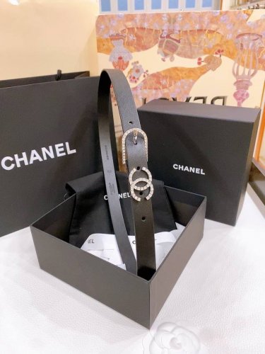Chanel pin buckle rhinestone imported calfskin belt brass metal feels soft and d