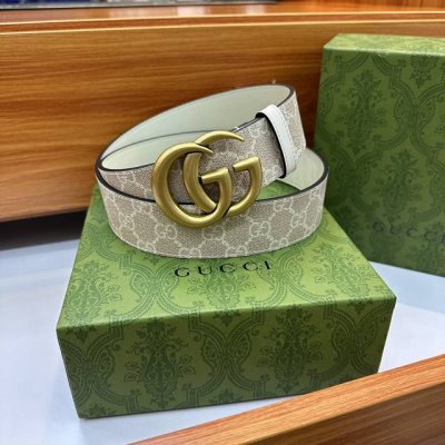Gucciiii Size: 4.0Cm, The Body Is Made Of Beige And White Gg Supreme Canvas, Con