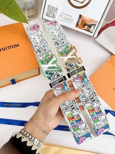 Belt: Lv..Louis..Top-grade original Belt: 100% top-grain cowhide, guaranteed gen