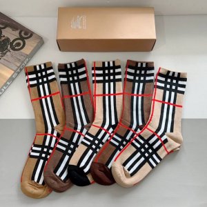 5 pairs per box with packaging Burberry super popular item, unisex socks, pure